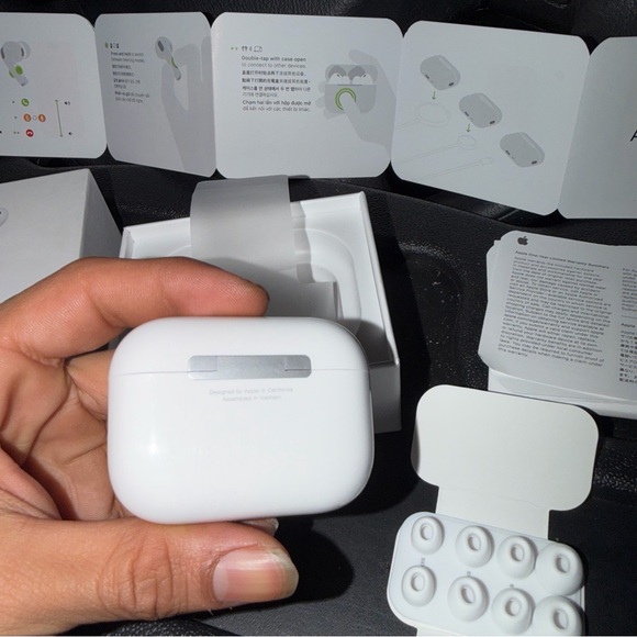 Apple AirPods Pro 3 with ANC New